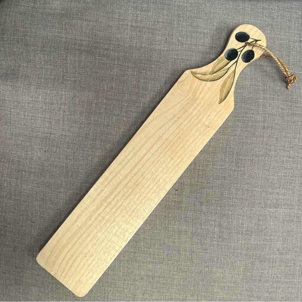 Wooden Serving Cutting Board “Amigo L” with Hand-painted Olive Design #08012510